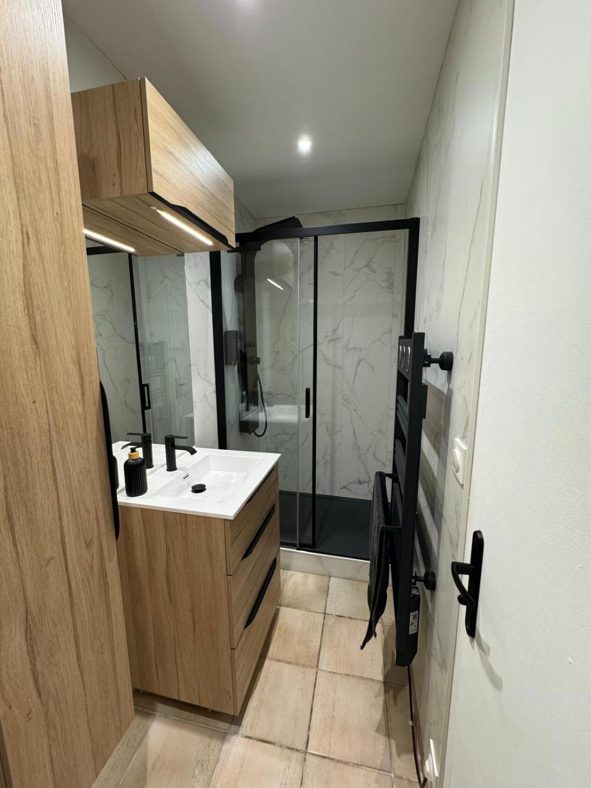 Charmant Appartement En Hypercentre De Castelnaudary Exterior foto
